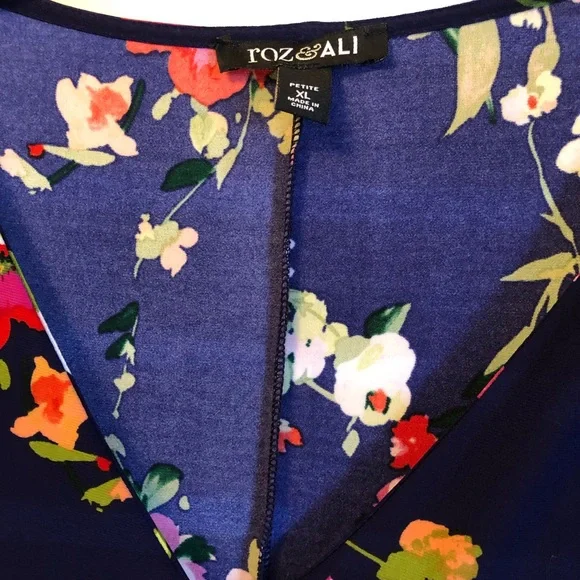 Casual Dress - Picture 2 of 2